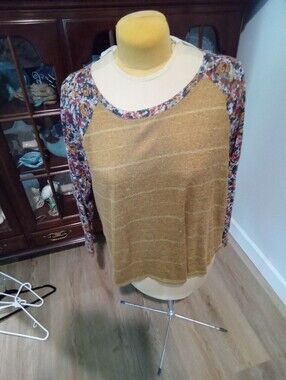 LA Threads Plus Size 1X Mustard Raglan Sweater with Floral Sleeves